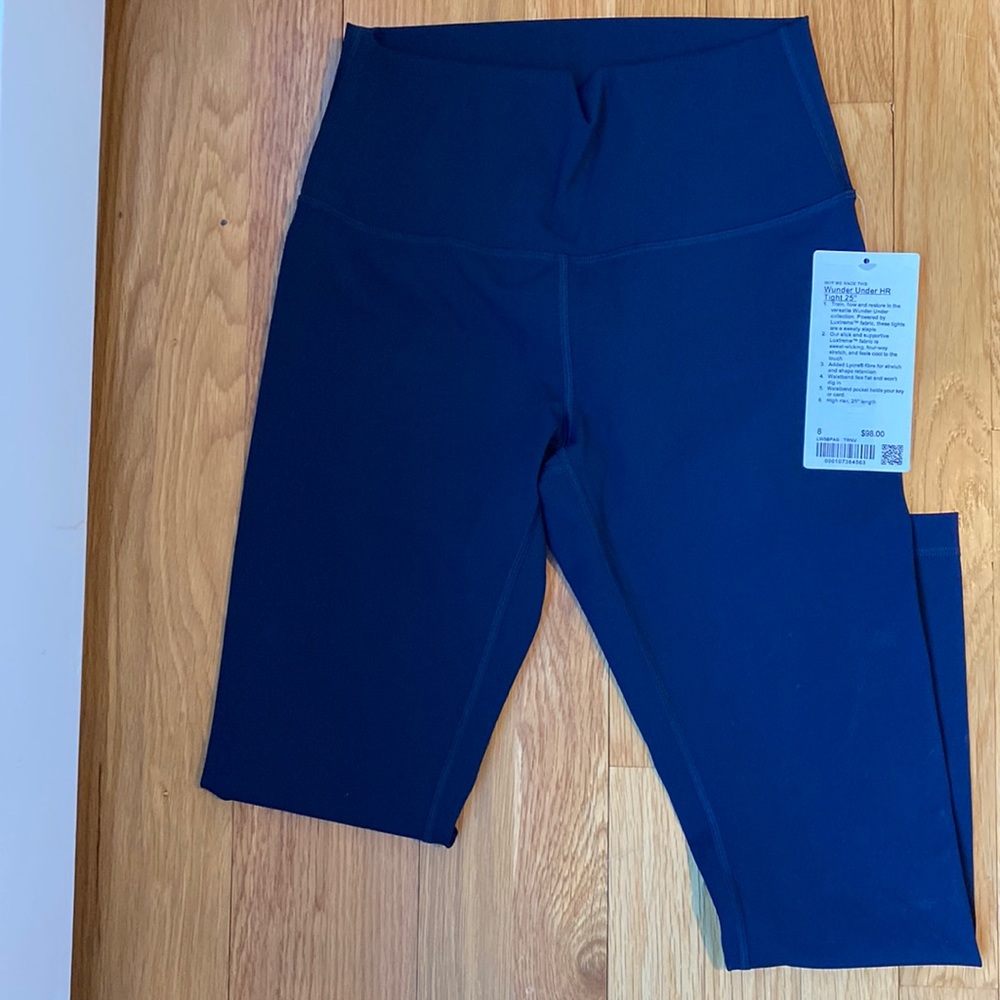 Lululemon wunder under HR tight 25 inch. Womens size 8 NWT. True navy